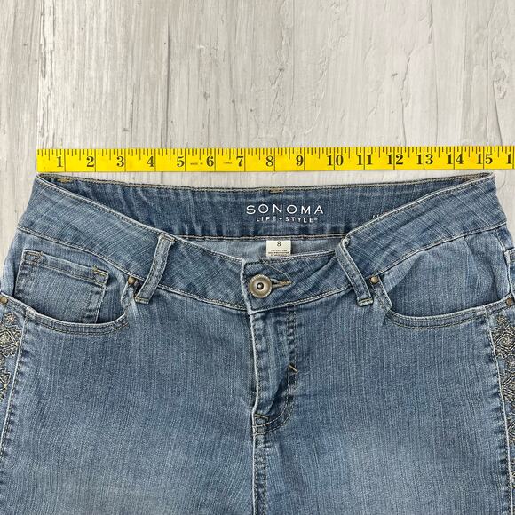 Sonoma Modern Fit Medium Wash Side Stitch Embroidery Cropped Capri Jeans 8 - Picture 7 of 10